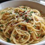 Italian Pasta with Garlic Olive Oil Sauce