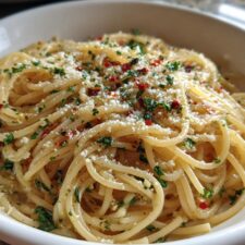 15-Minute Italian Pasta with Garlic Olive Oil Sauce Perfection