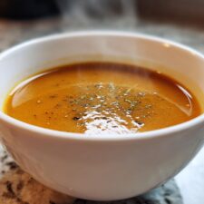 35-Min Creamy Vegan Carrot Potato Soup Bliss