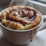 cinnamon roll mug cake